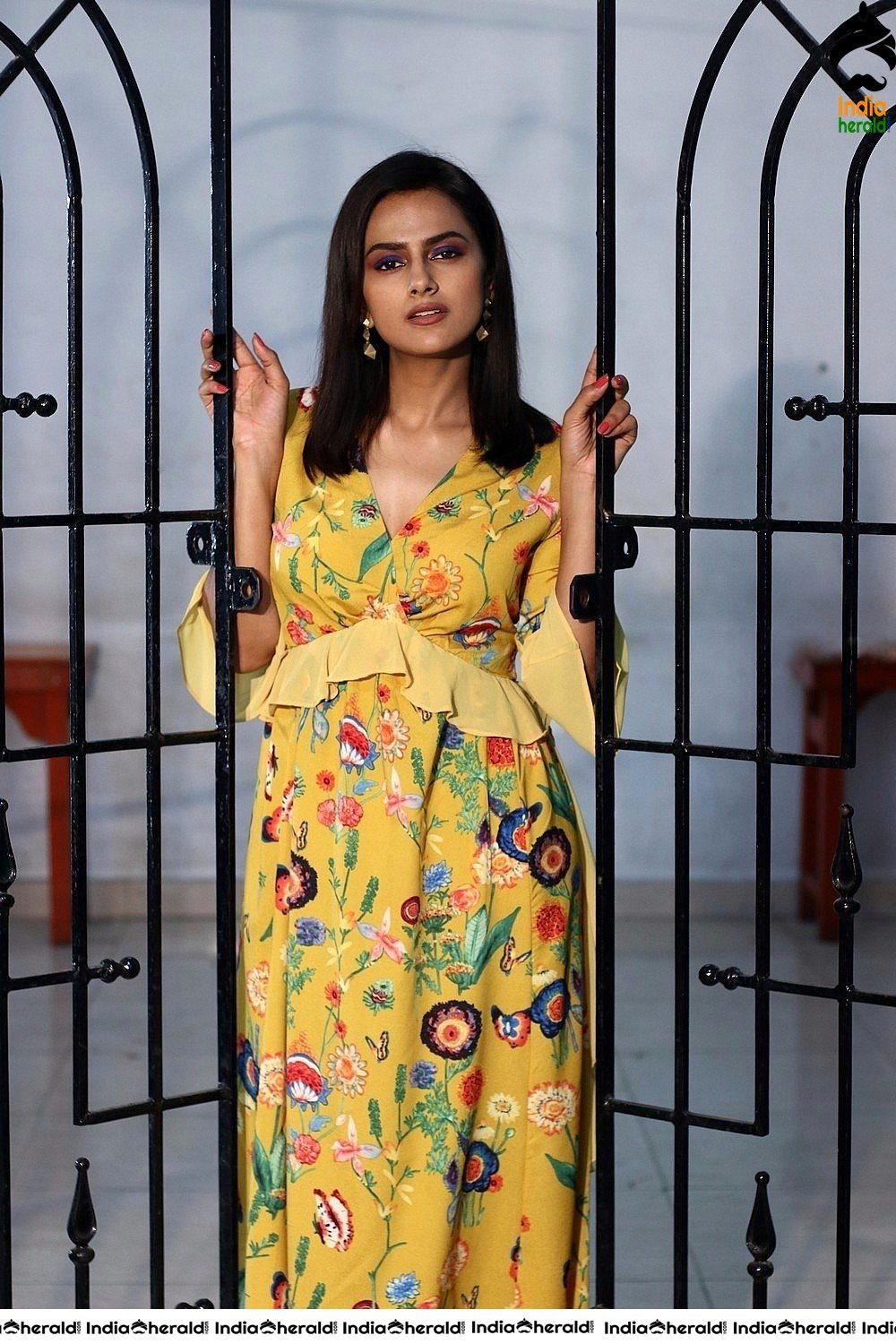 Shraddha Srinath Hot Photoshoot Stills Set 1