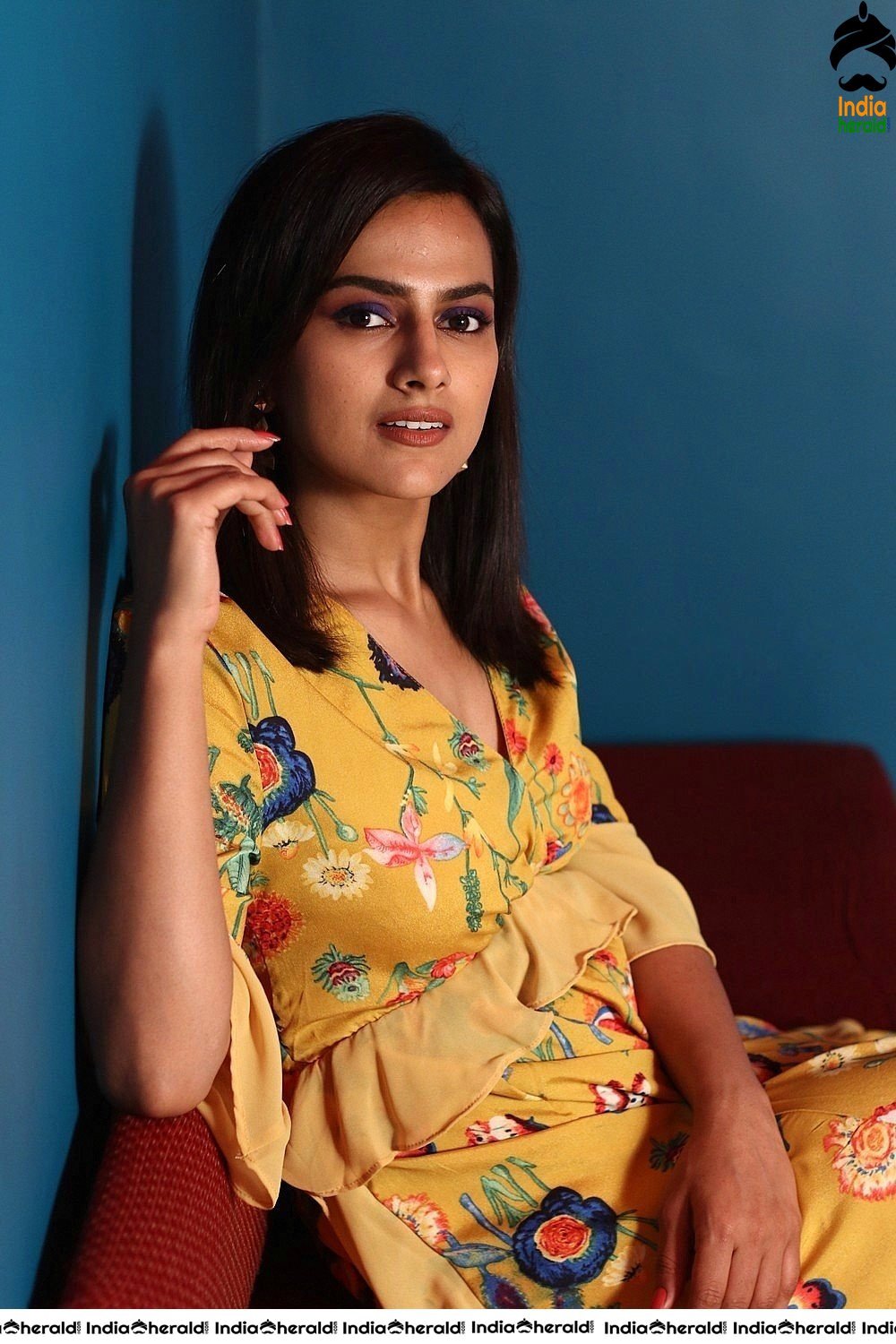 Shraddha Srinath Hot Photoshoot Stills Set 1