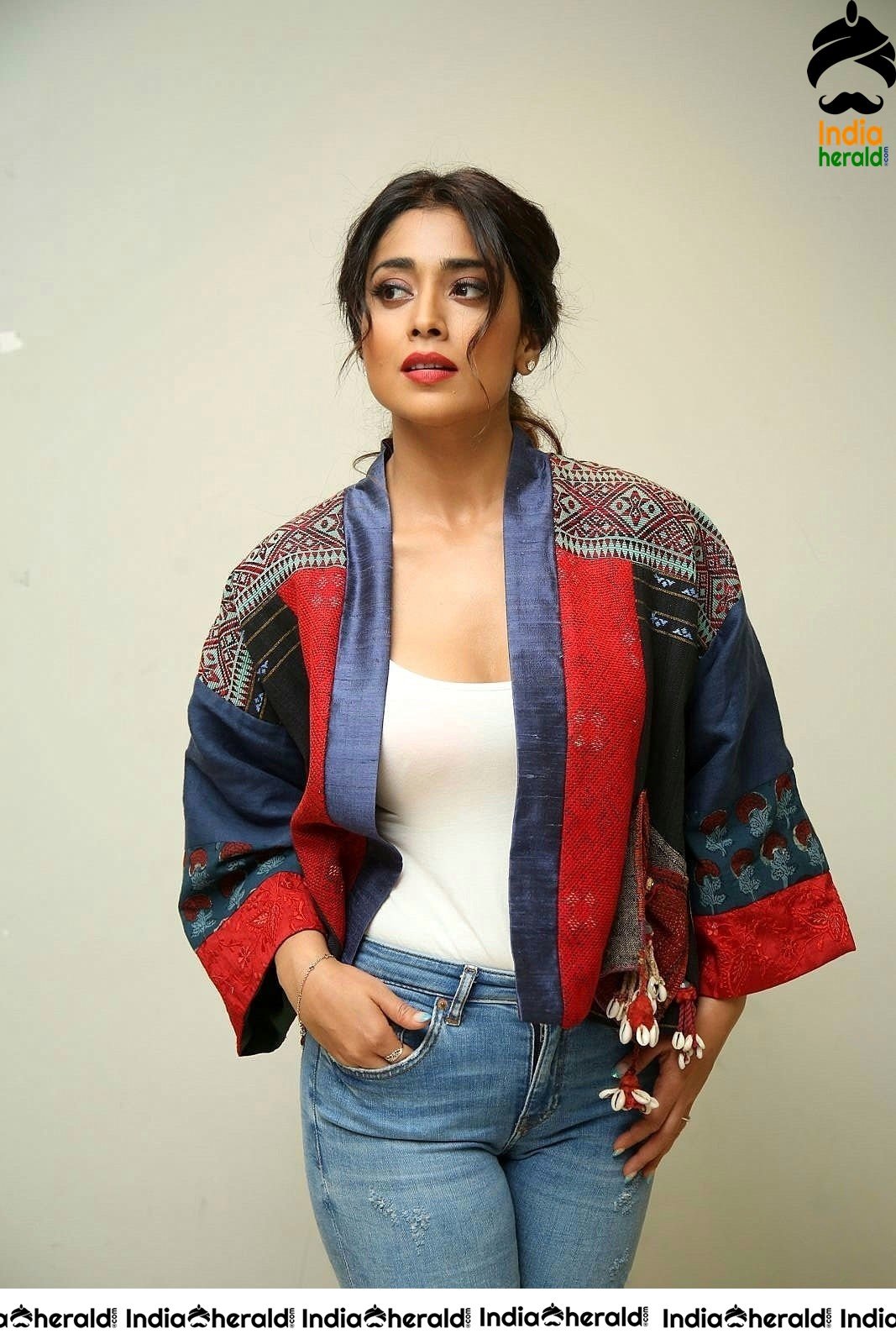 Shriya Latest Hot Photoshoot in Tight Dress Set 2