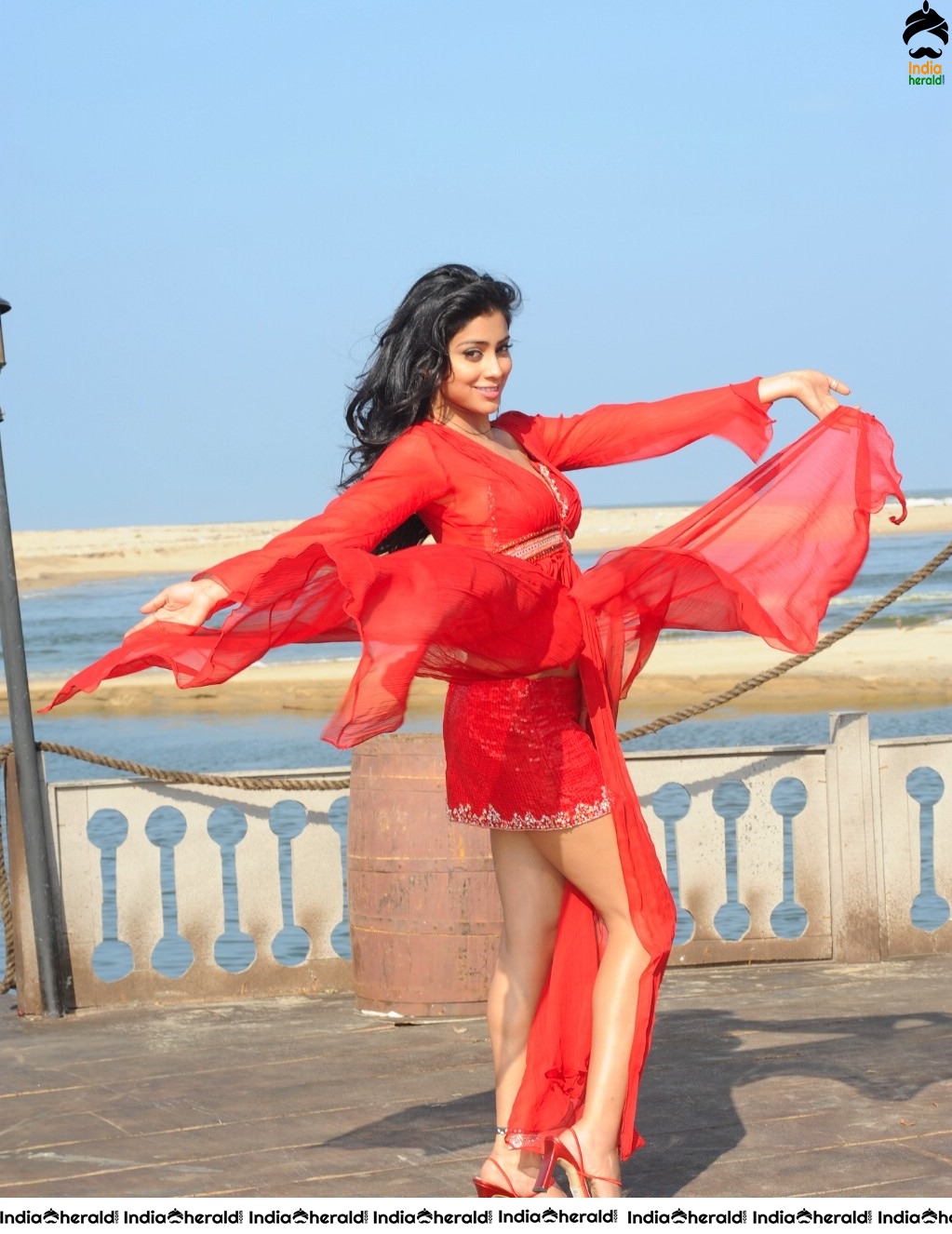 Shriya Looking Cute and Tempting in these Photos collection Set 1