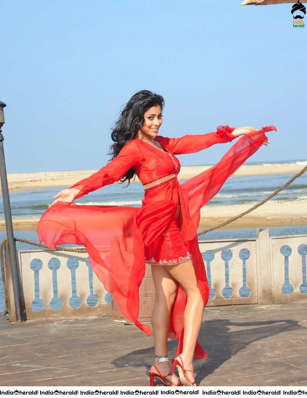 Shriya Looking Cute and Tempting in these Photos collection Set 1