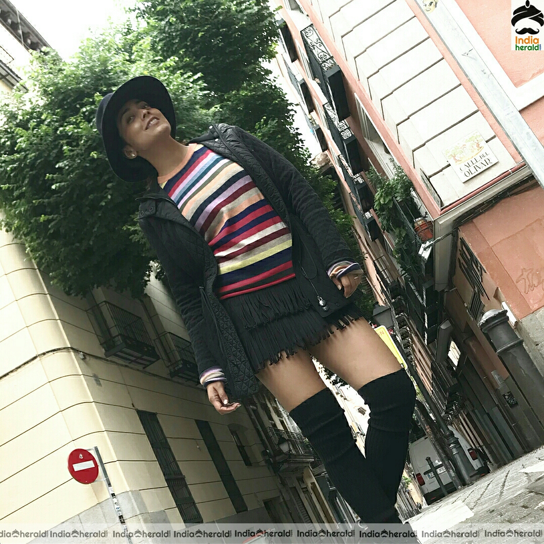 Shriya Saran Cute Vacation Clicks