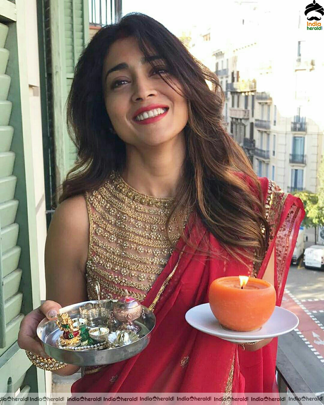 Shriya Saran Cute Vacation Clicks