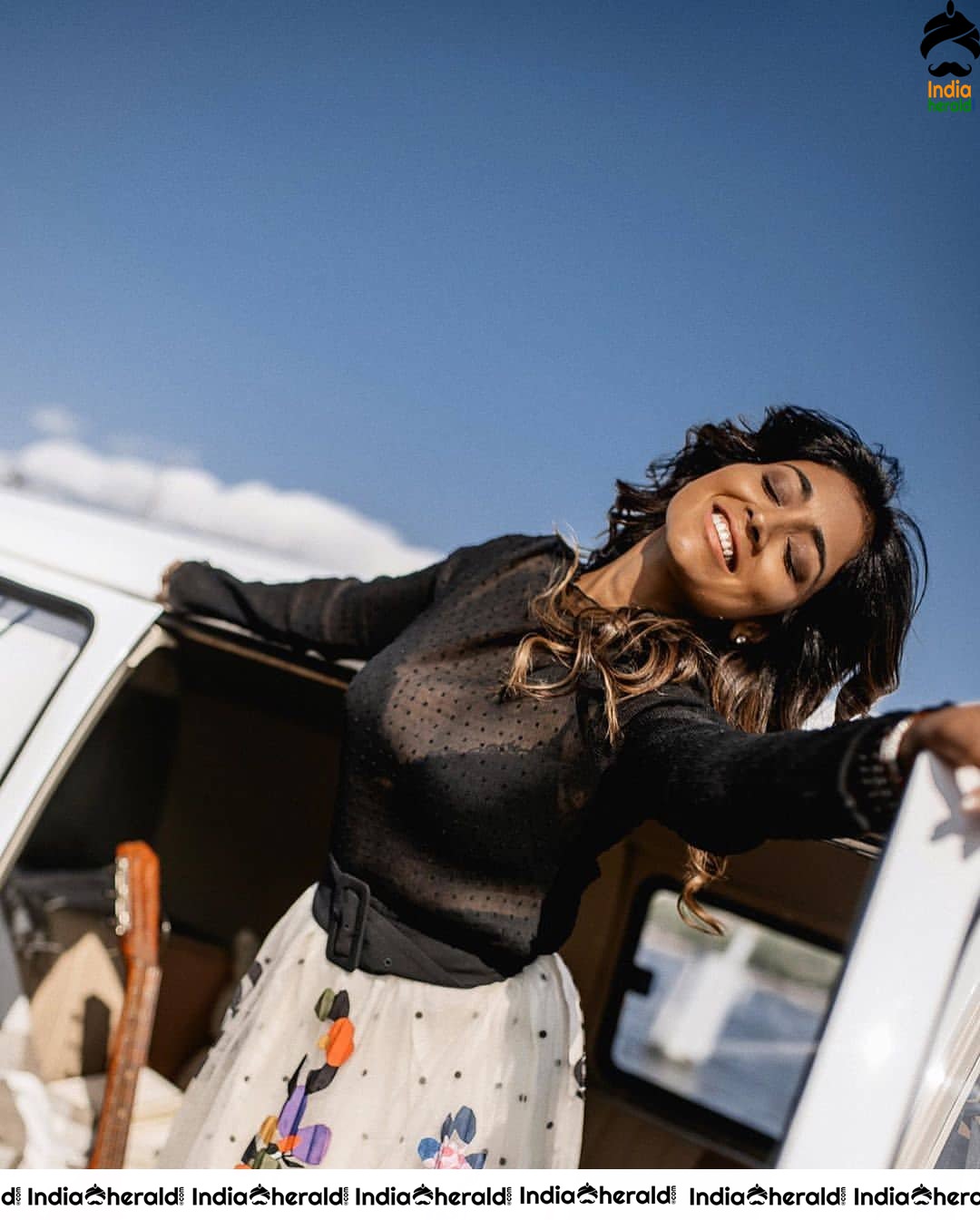 Shriya Saran Latest Insta Clicks