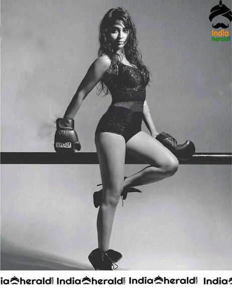 Shriya Saran Recent Hot Clicks