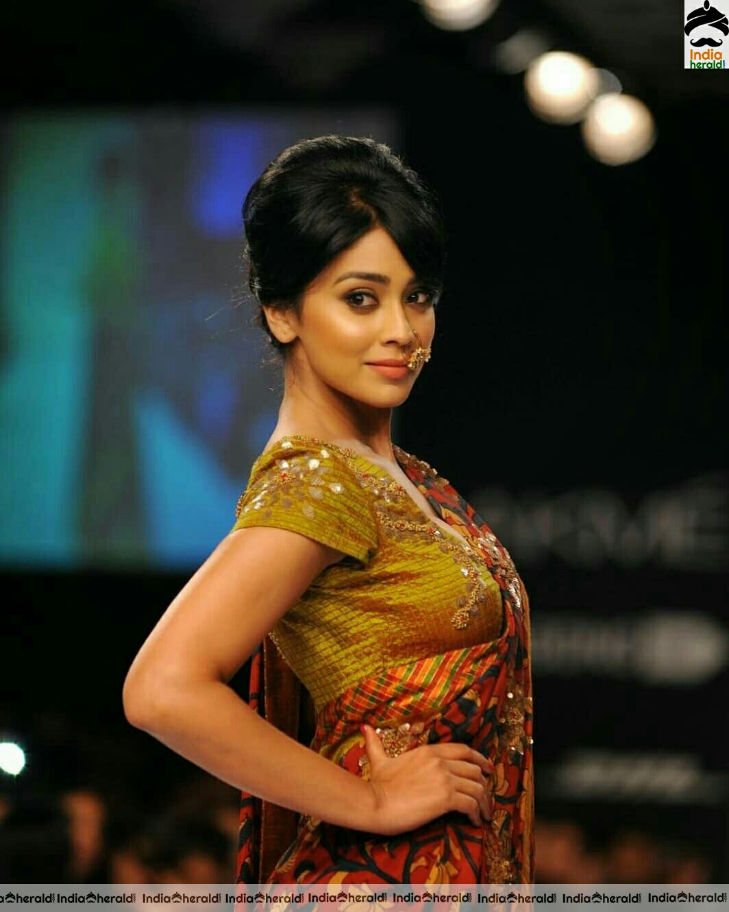 Shriya Saran walks the ramp in these photos