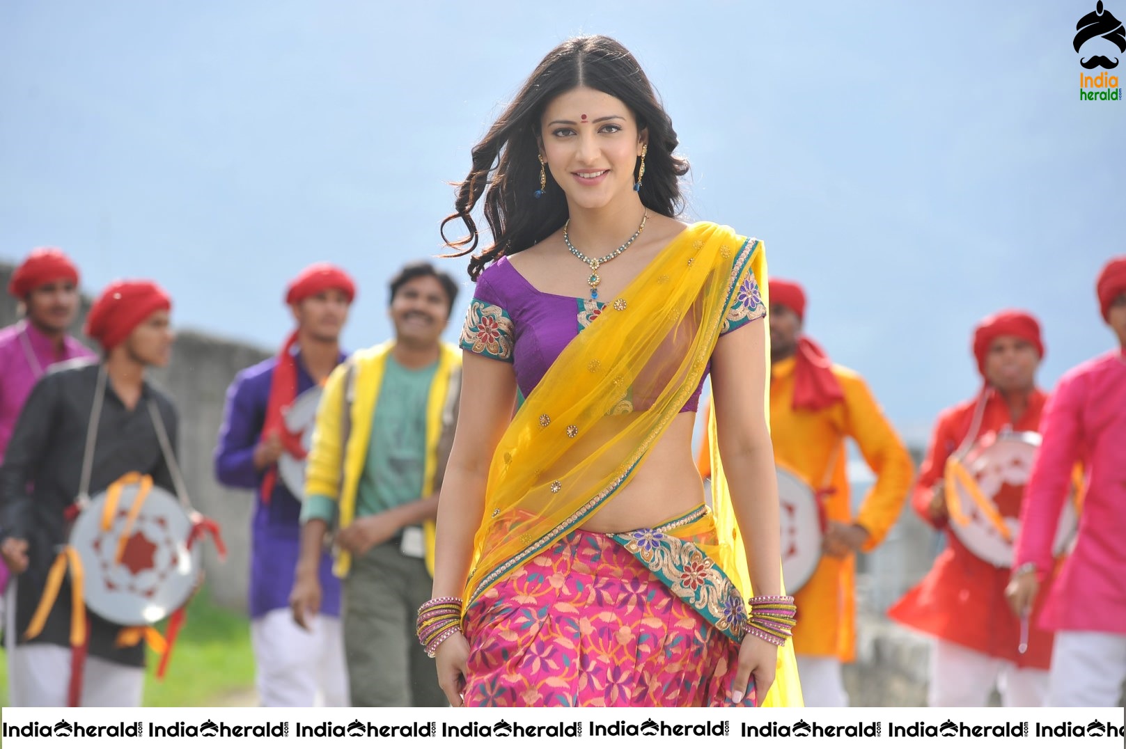 ShruthiHaasan Hot and Sexy Photos Collection from her various films Set 3