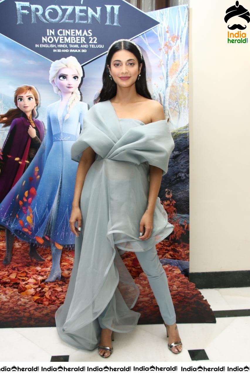 Shruti Haasan and DD from the Tamil Press Meet of Frozen 2