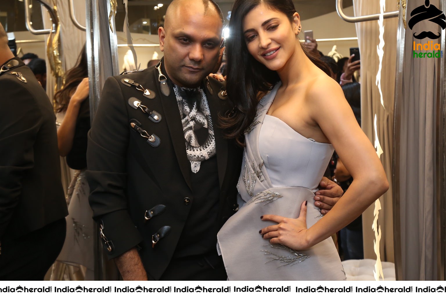 Shruti Haasan and Shriya Saran unveiled Couturier Gaurav Gupta Debut Couture Store Set 4