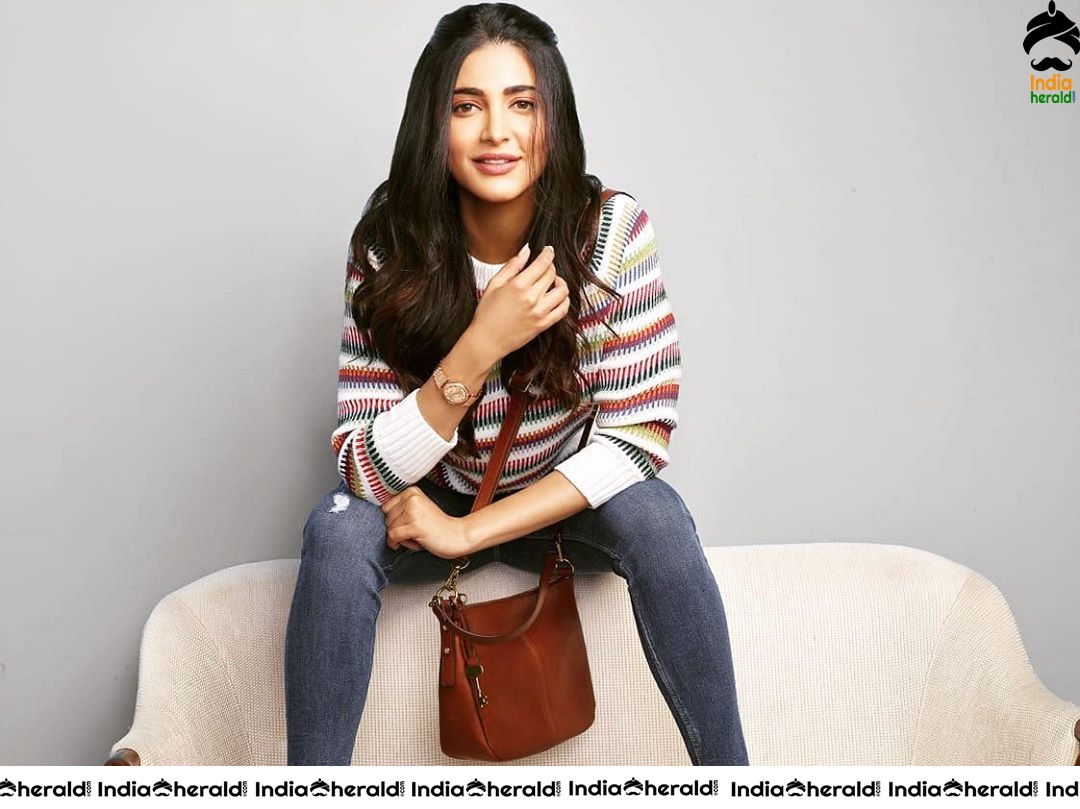 Shruti Haasan Latest Hot Photos Compilation Set 1