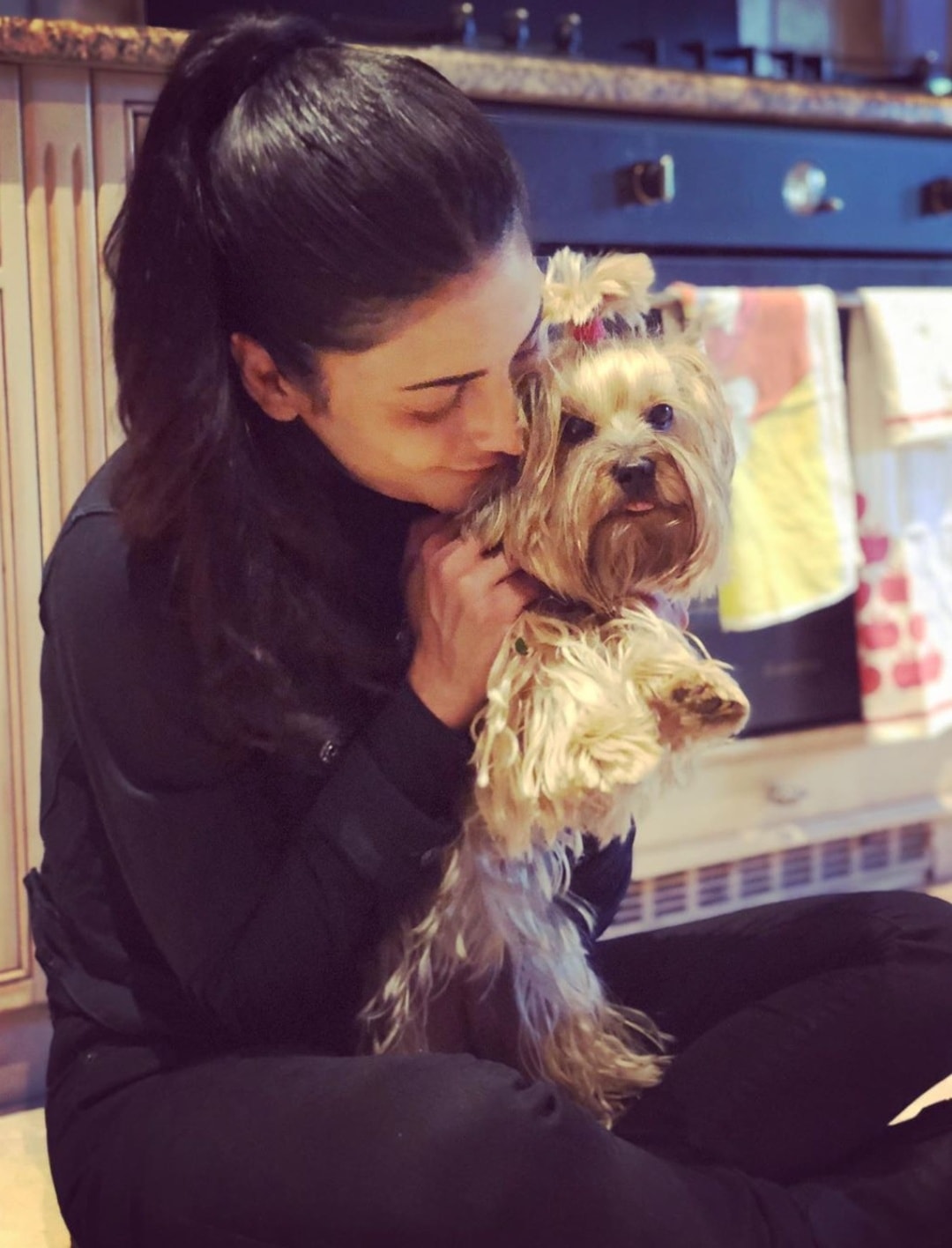 Shruti Haasan Latest Stills With Her Doggy From London