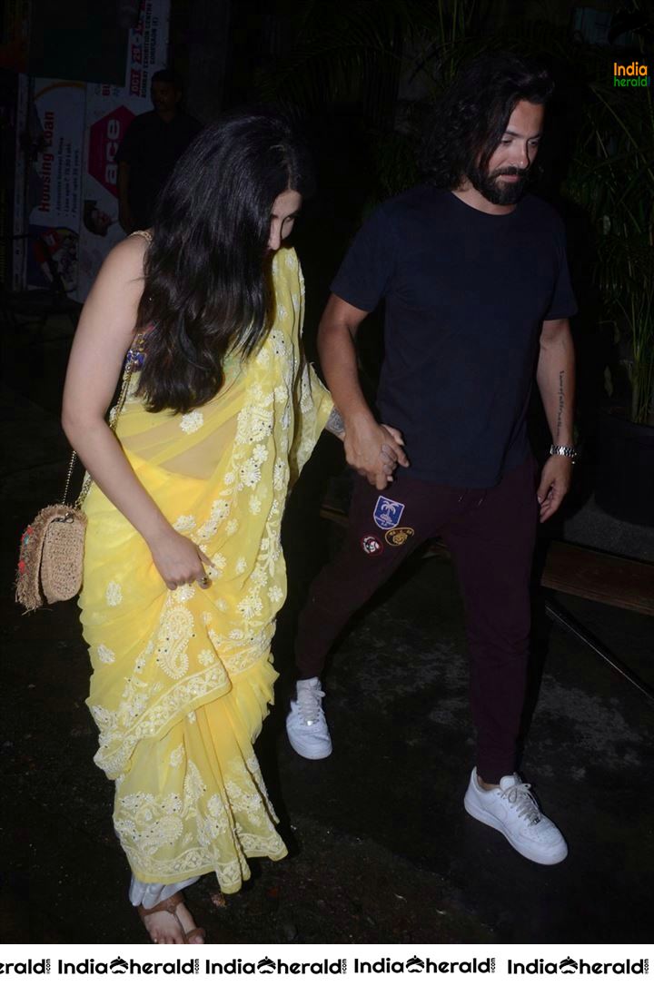 Shruti Haasan Unseen Hot Photos in Saree when roaming with her Ex Boyfriend