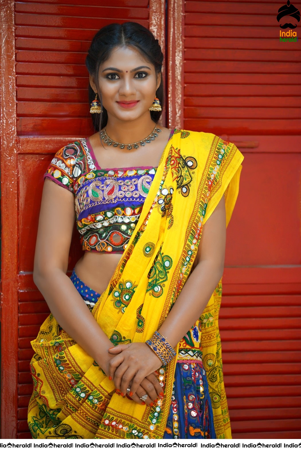 Shruti Reddy Half Saree Beautiful Stills