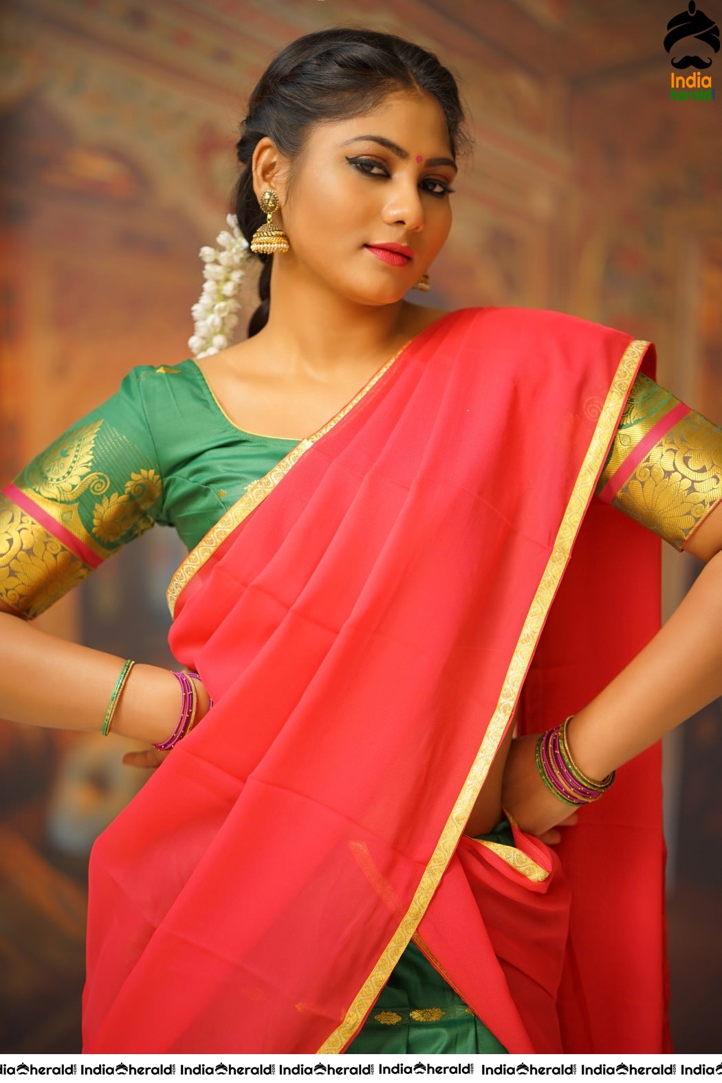 Shruti Reddy Half Saree Beautiful Stills