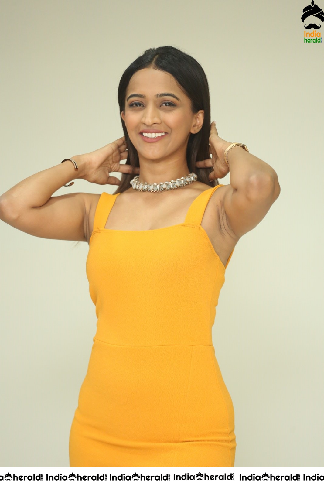 Shruti Shetty Latest Photos in Yellow Thigh Slit Cut Dress Set 2