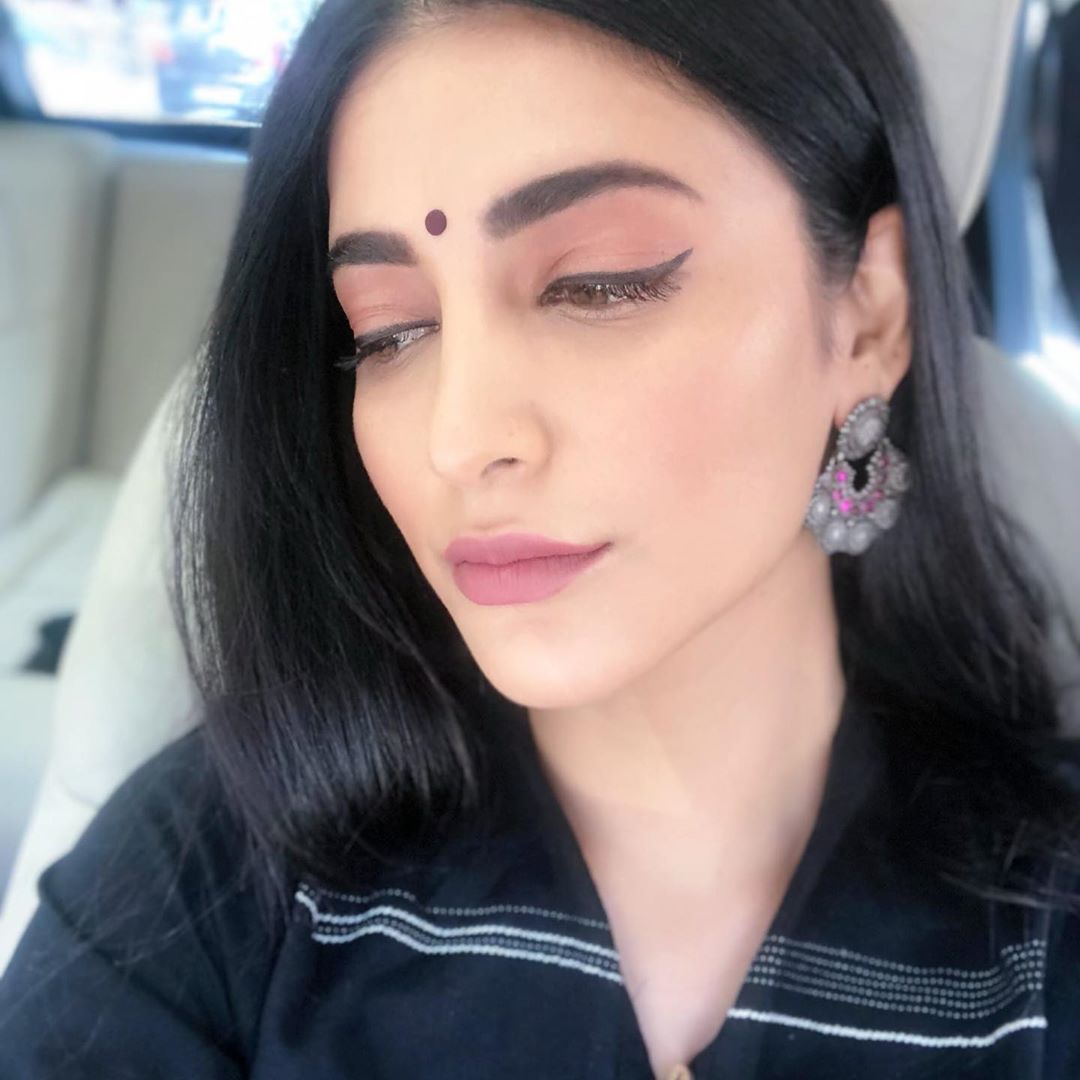 Shruti Haasan's Sunday Mood