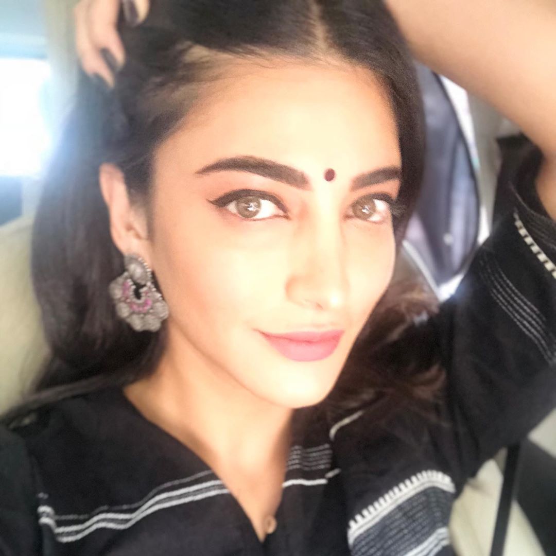 Shruti Haasan's Sunday Mood