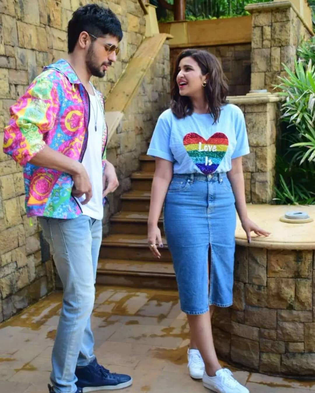 Siddharth Malhotra Parineeti Chopra Are All Smiles During Jobariya Jodi Promotion