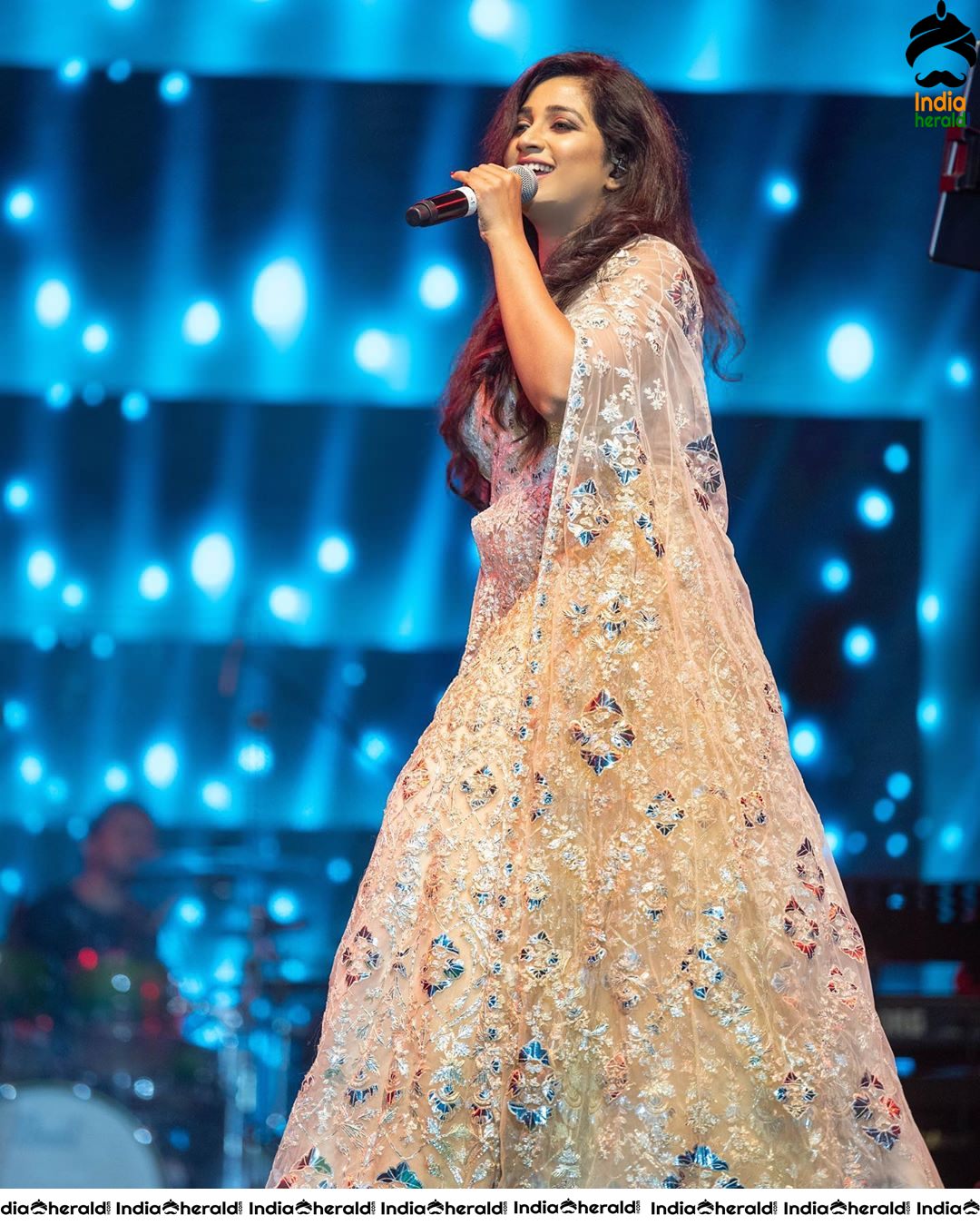 Singer Shreya Ghoshal Latest Hot Photos Collection Set 5