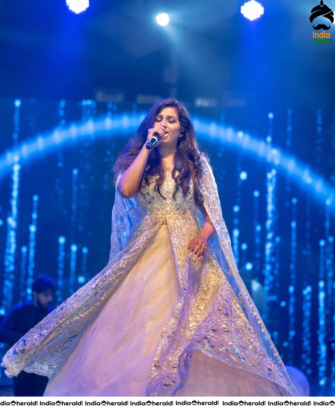 Singer Shreya Ghoshal Latest Hot Photos Collection Set 5