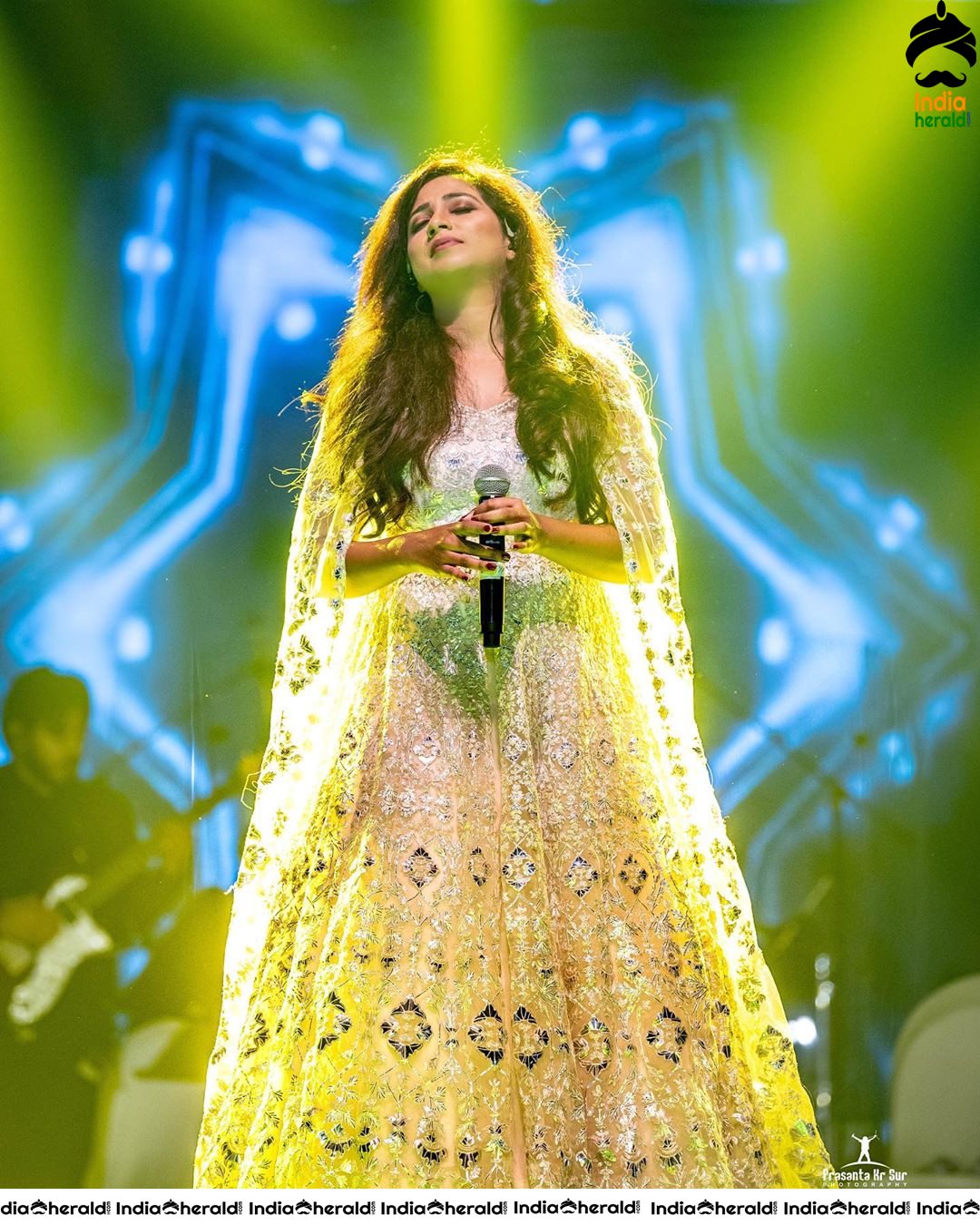 Singer Shreya Ghoshal Latest Hot Photos Collection Set 5