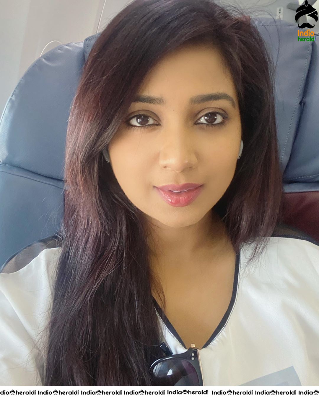 Singer Shreya Ghoshal Latest Hot Photos Collection Set 5