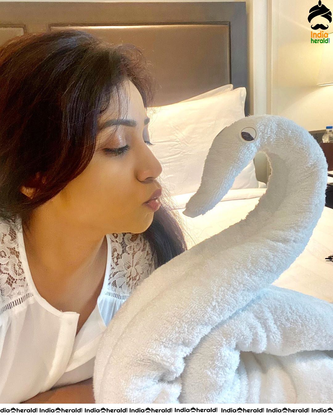 Singer Shreya Ghoshal Latest Hot Photos Collection Set 6