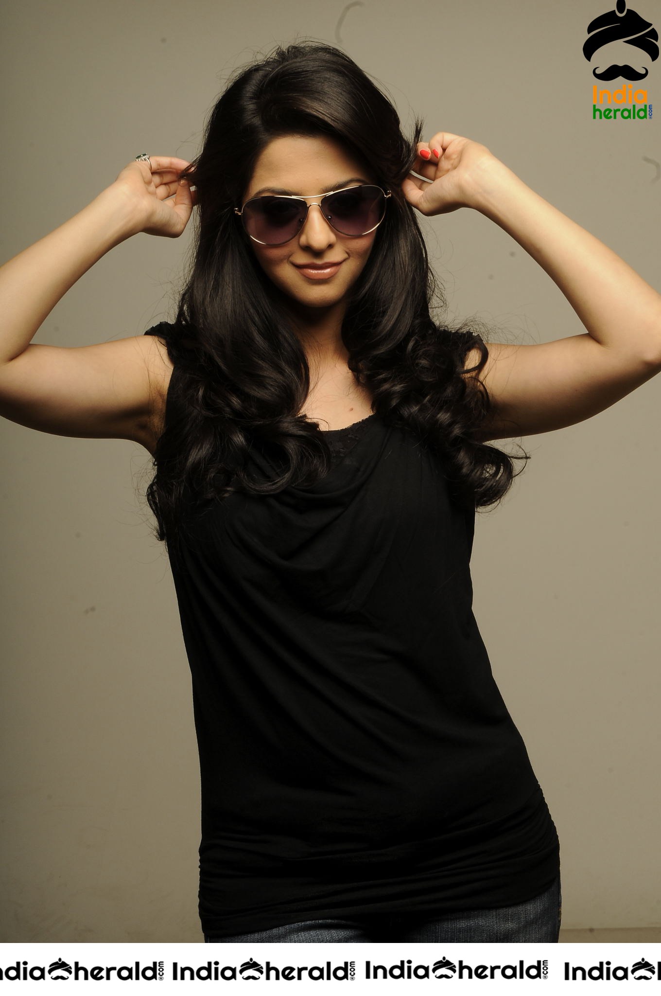 Slim and Slender Waist Beauty Vedika Latest Photos in Black Set 2