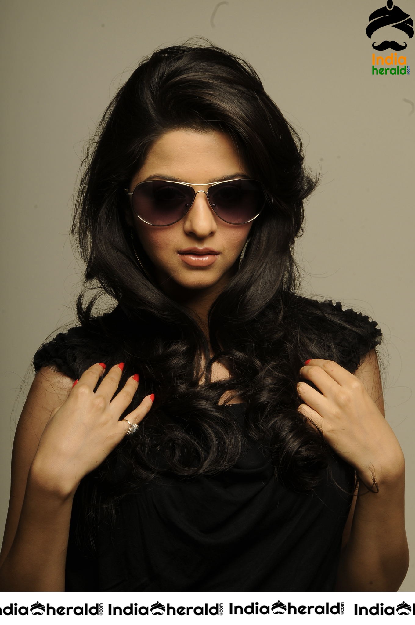 Slim and Slender Waist Beauty Vedika Latest Photos in Black Set 2