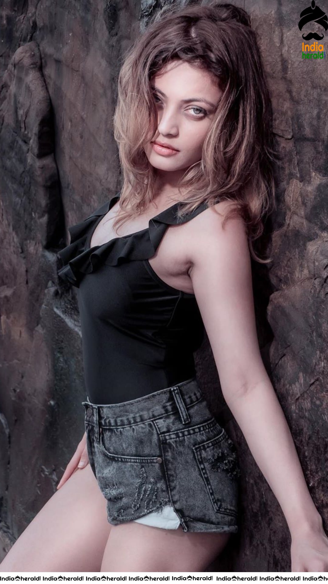 Sneha Ullal Hot Photos from her Beach Vacation