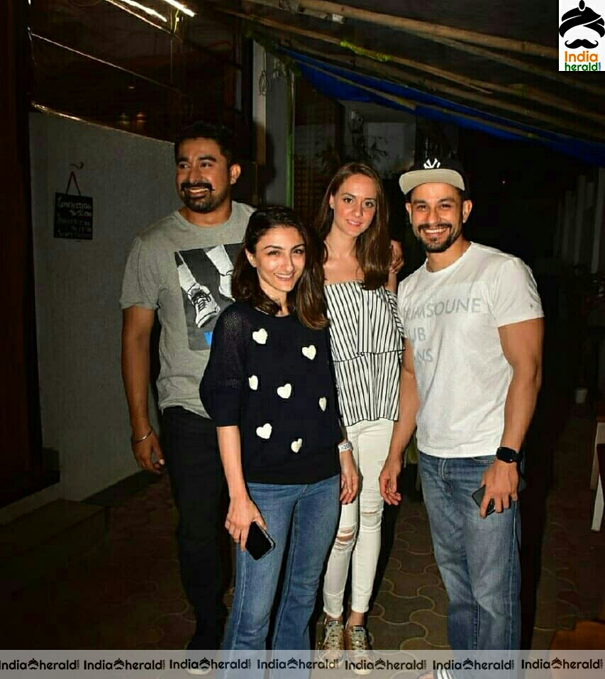 Soha Ali Khan Enjoying Dinner At Bandra Restaurant