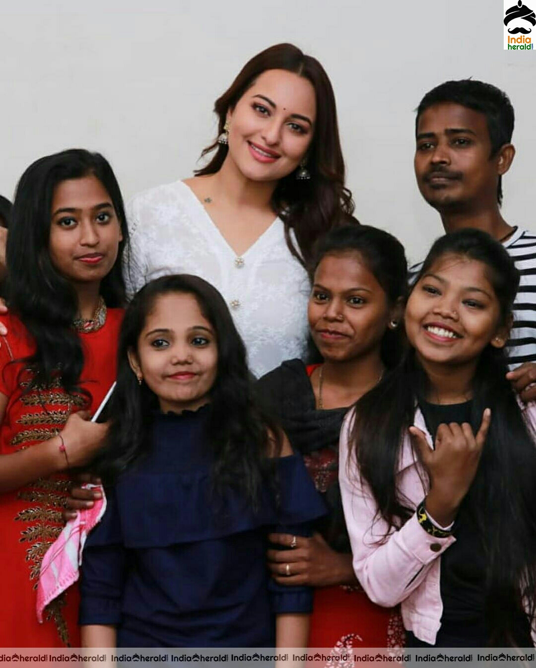 Sonakshi Sinha Bonded With Children At An NGO