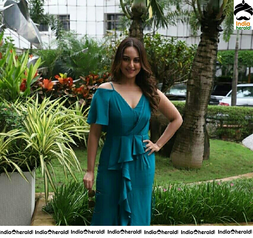 Sonakshi Sinha Hot In Green Colour Dress Spotted Outside In Juhu