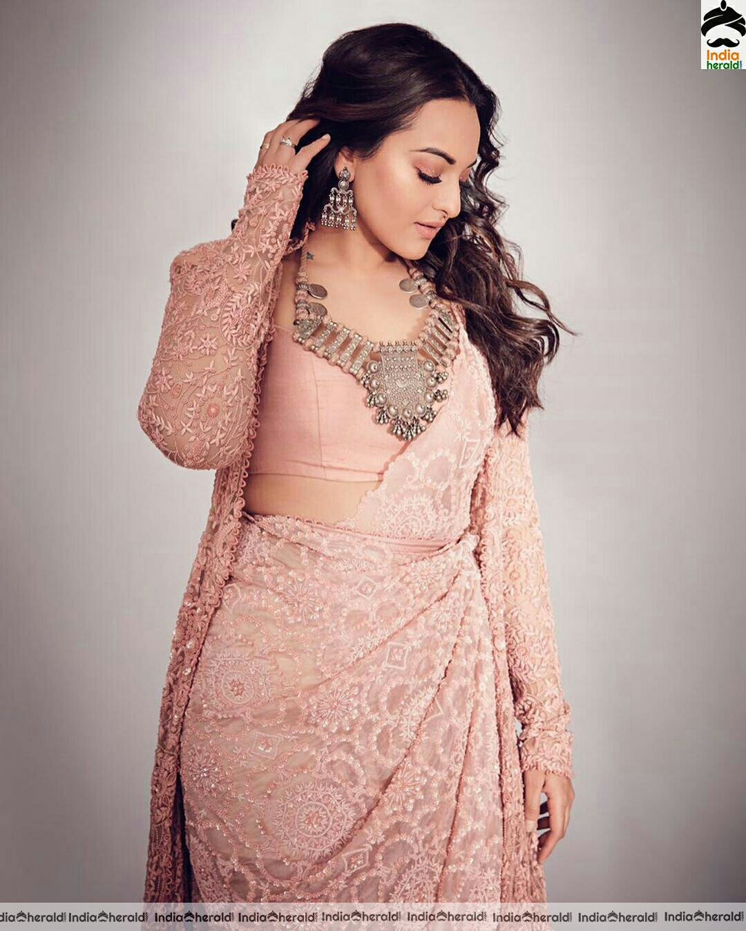 Sonakshi sinha Latest Gorgeous Stills