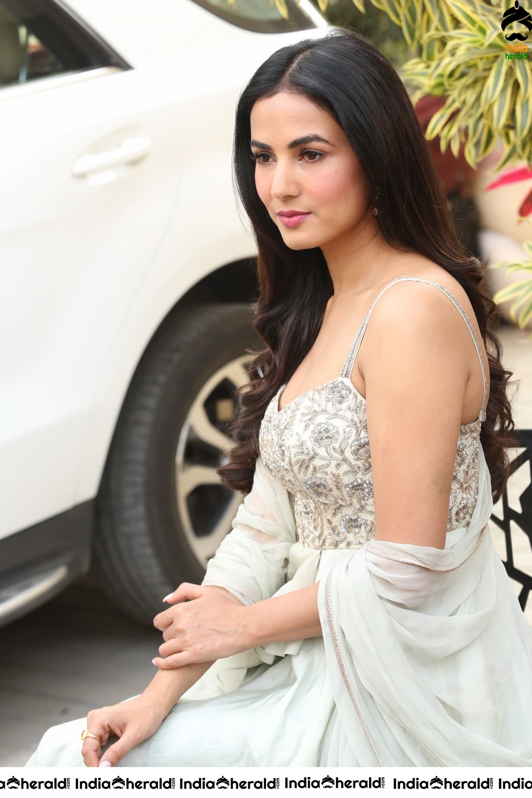 Sonal Chauhan Latest Cute and Teasing Photos in White