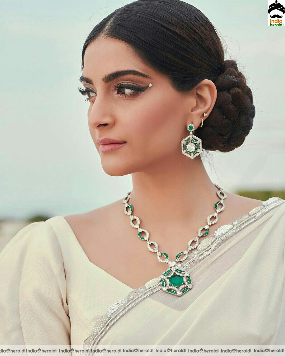 Sonam Kapoor Hot And Cute White Saree Stills