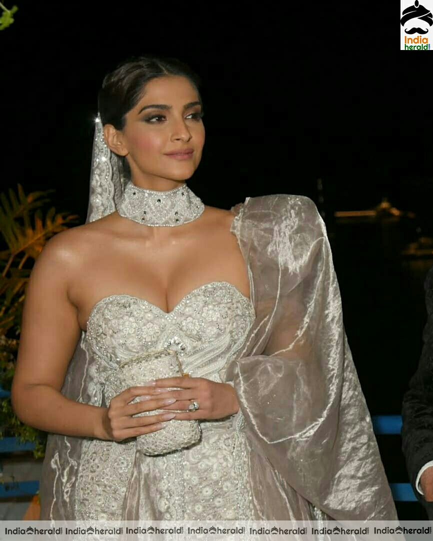 Sonam Kapoor Hot Cleavage Revealing Show Stills