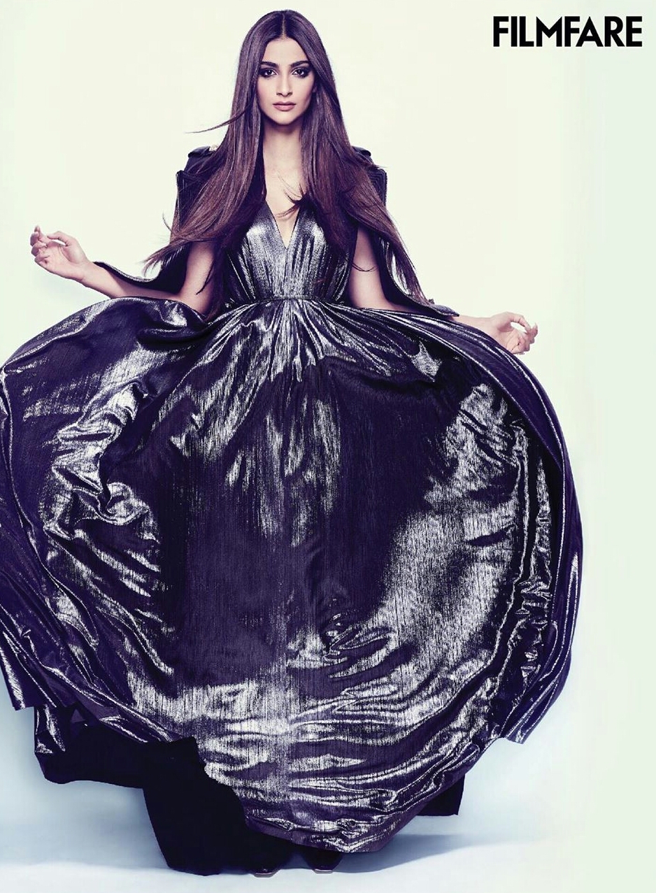 Sonam Kapoor Hot Latest FILMFARE Photoshoot