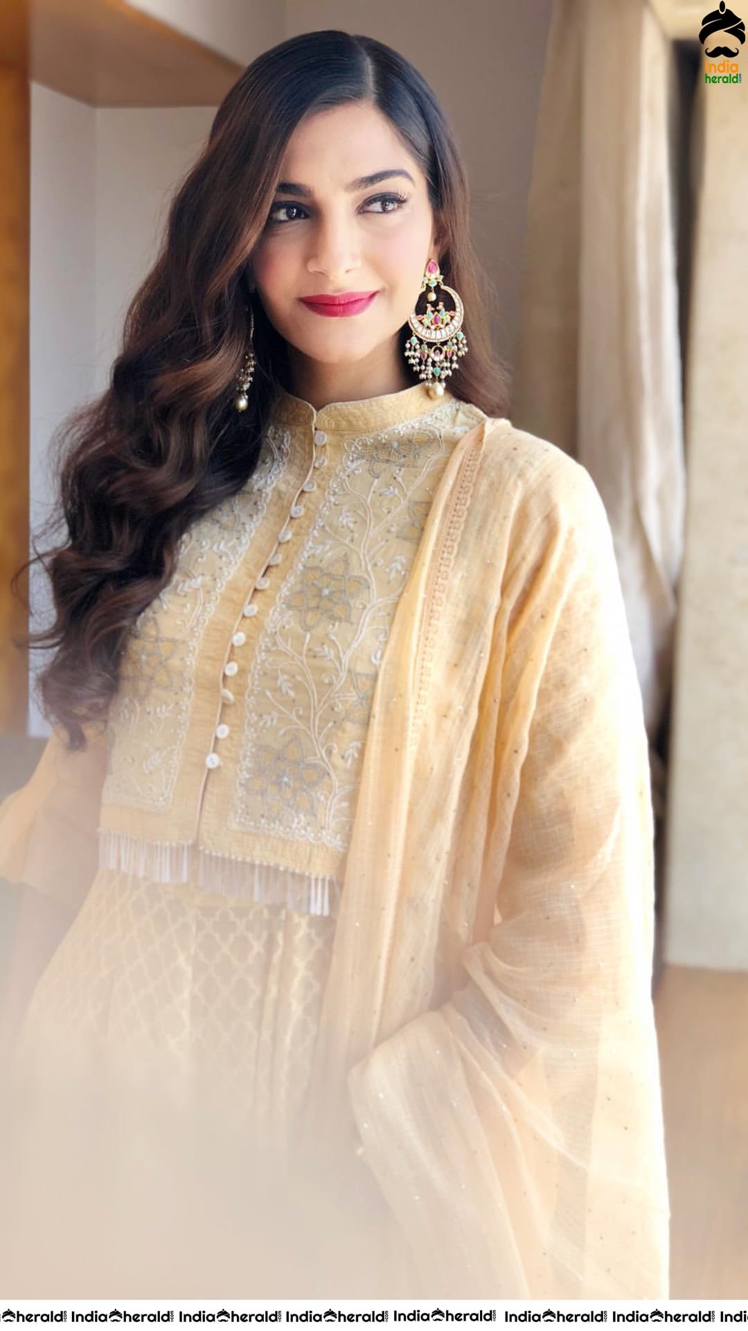 Sonam Kapoor Hot Photoshoot Clicks Set 1