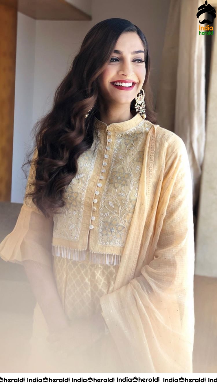 Sonam Kapoor Hot Photoshoot Clicks Set 2