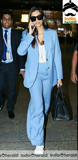 Sonam Kapoor Is just Elegant and seen with sophistication at Airport