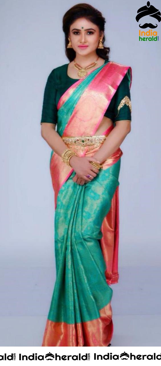 Sony Charistha Dussera Photoshoot in Saree