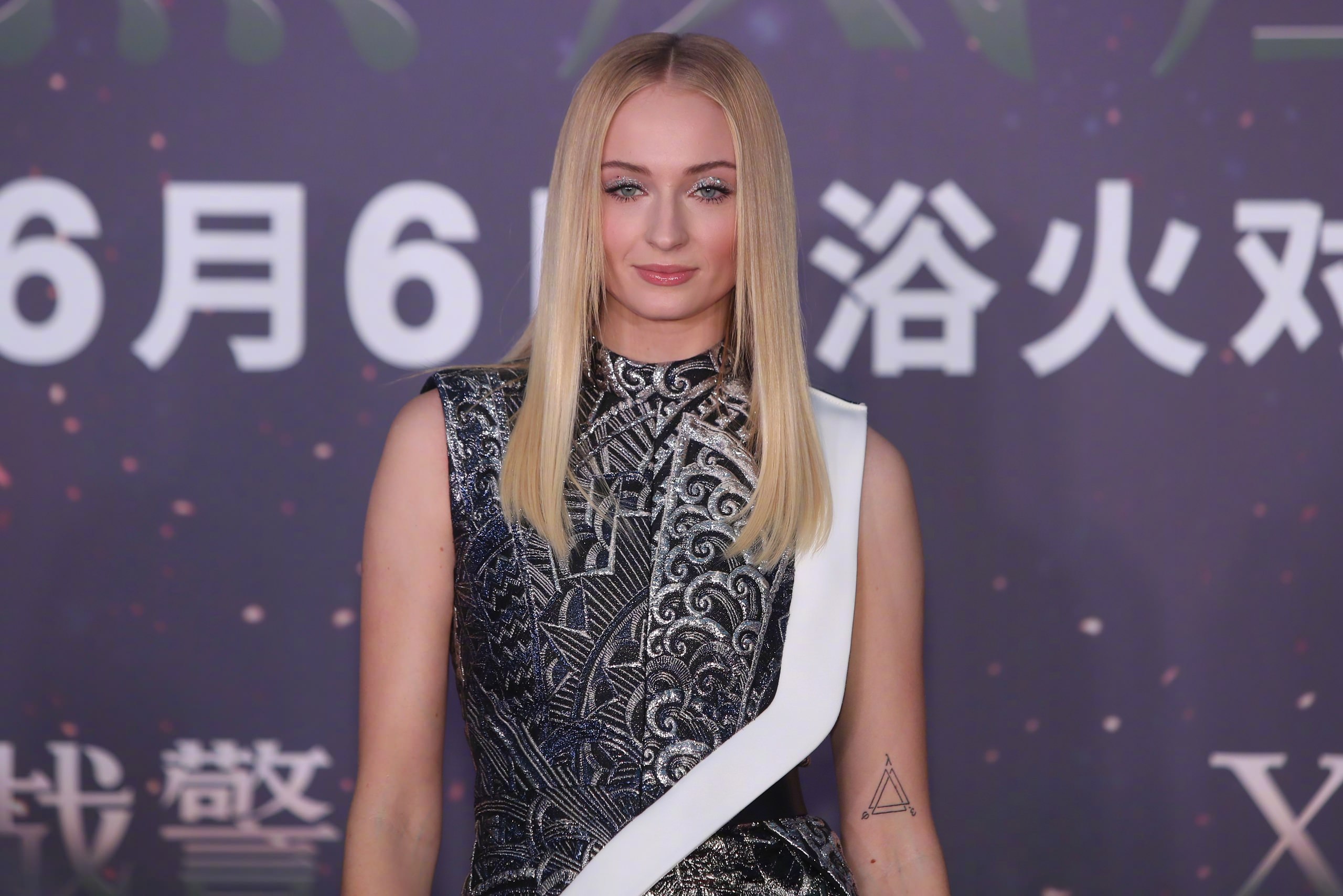 Sophie Turner With X-Men Cast At ' X-Men Dark Phoenix ' Premiere In Beijing 