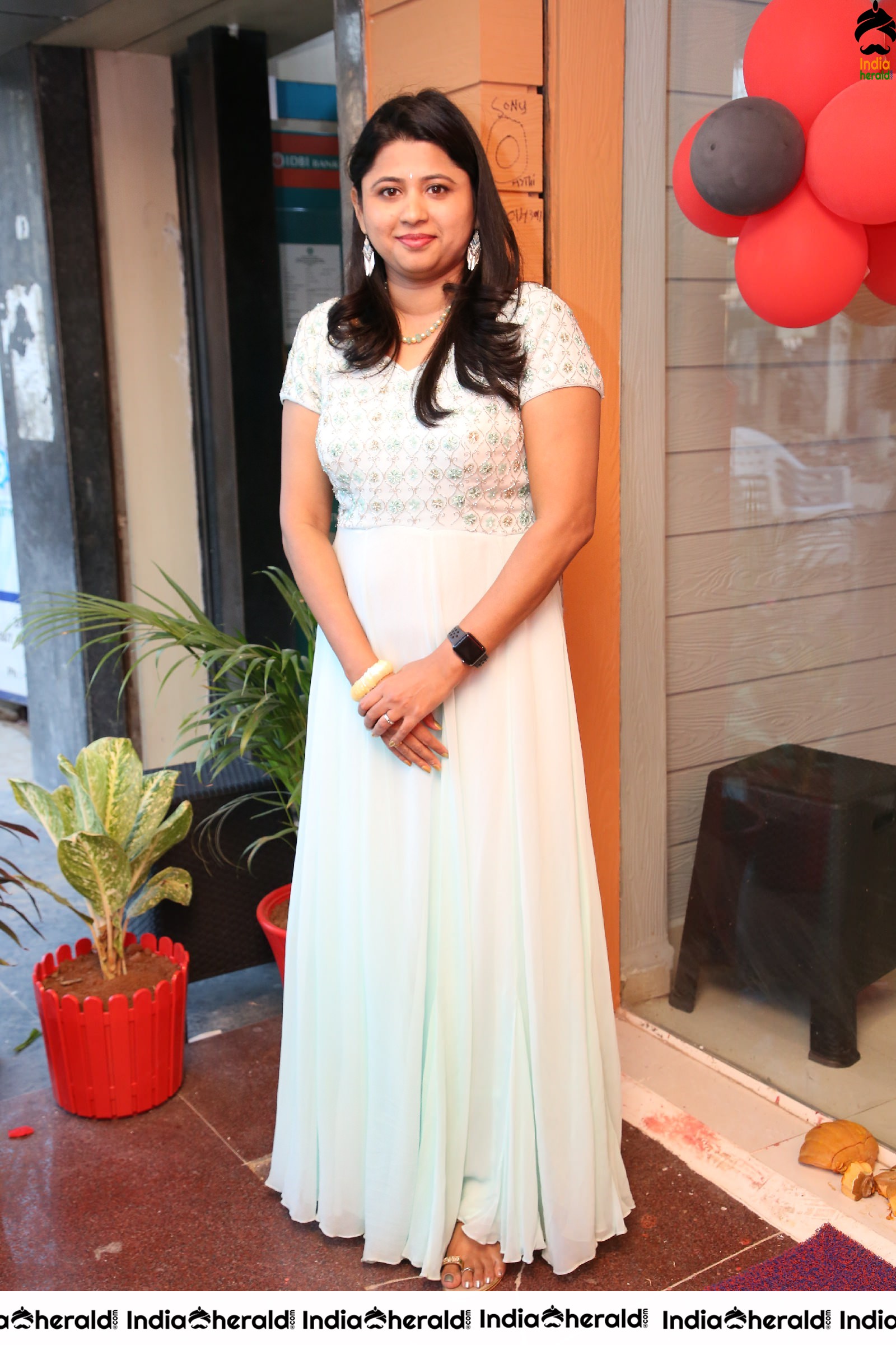 Spandana Palli Inaugurates The Red Box Indo Chinese food Takeaway Set 2