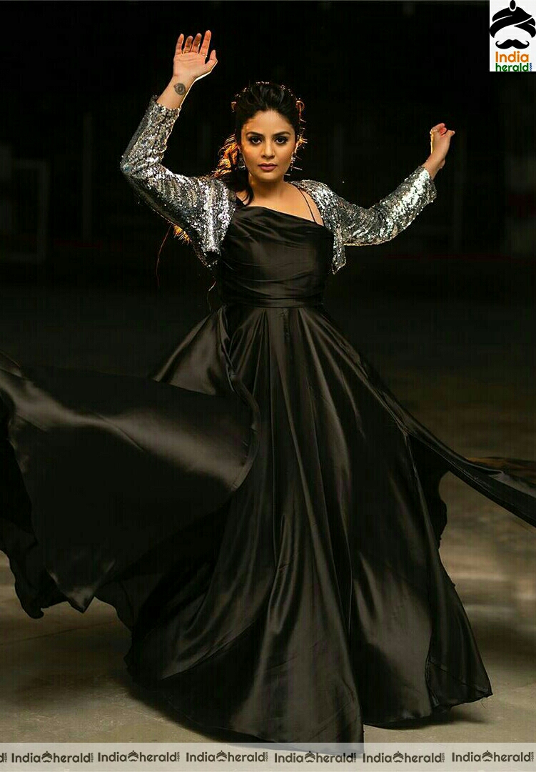 Sree Mukhi killing it in Black with her killer looks