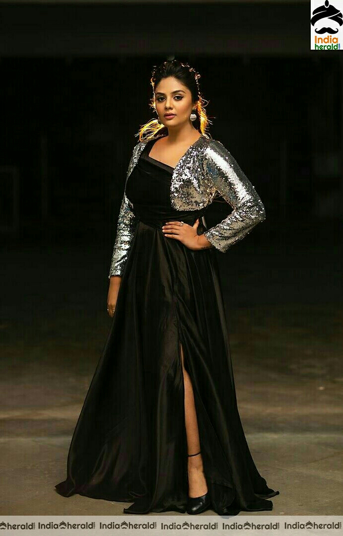 Sree Mukhi killing it in Black with her killer looks