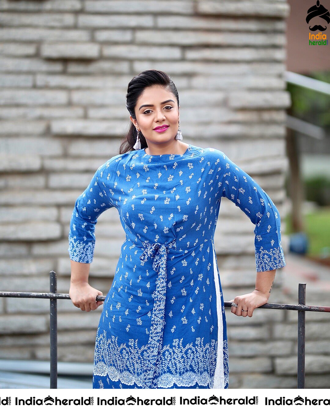 Sreemukhi Latest Mesmerizing Photoshoot Set 2