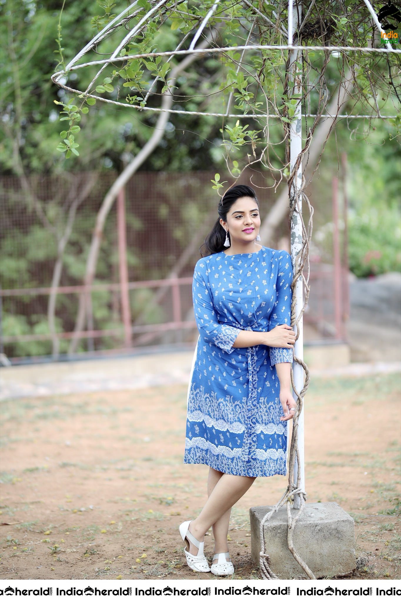 Sreemukhi Latest Mesmerizing Photoshoot Set 2