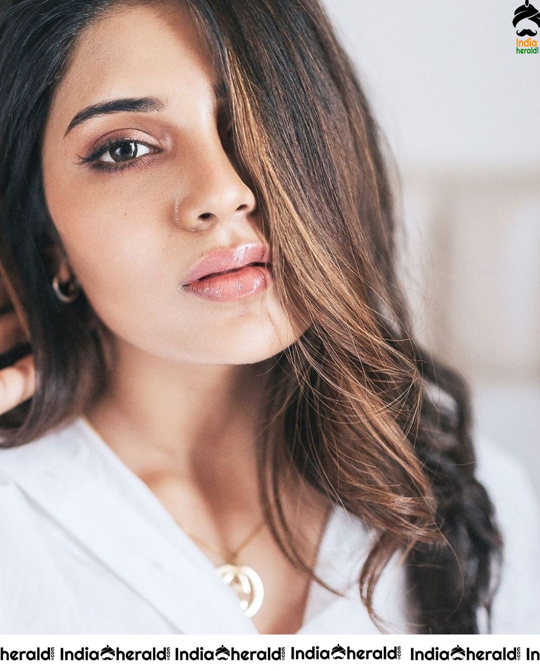 Stunning New Clicks of Aathmikaa