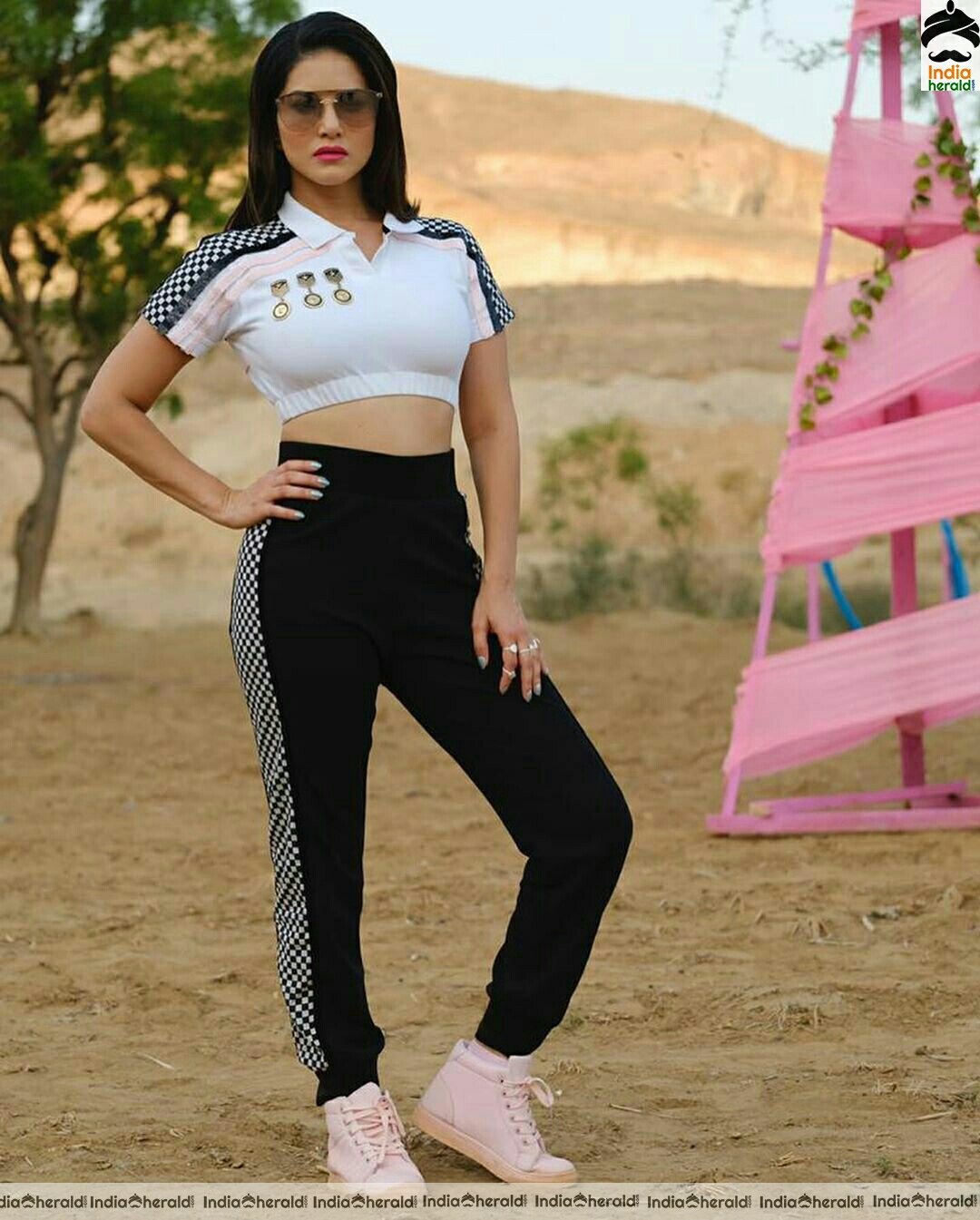 Sunny Leone latest Hot Photo Stills